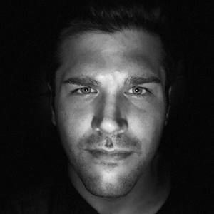 Meet your Posher, Logan